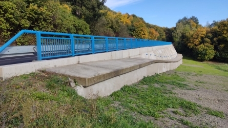 soutěsk,lom - opěrná zeď.jpg